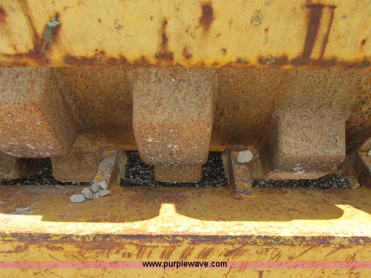 image for item E7303 Galion PD66A articulated compactor