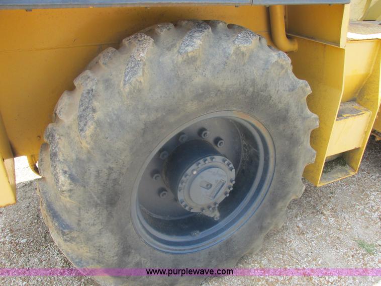 image for item E7303 Galion PD66A articulated compactor