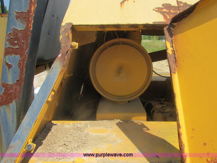 image for item E7303 Galion PD66A articulated compactor