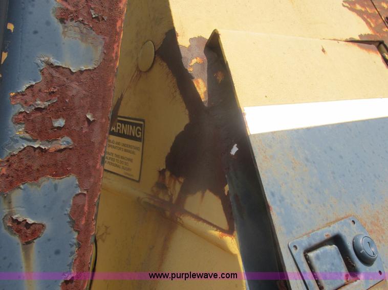 image for item E7303 Galion PD66A articulated compactor