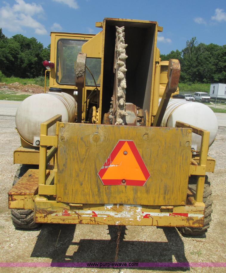 image for item E7305 1990 Vermeer CC135-84 rock/concrete saw