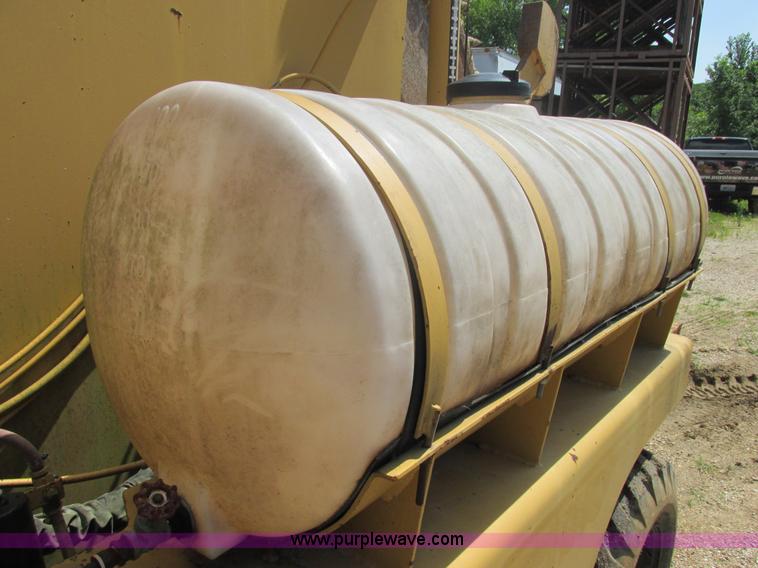 image for item E7305 1990 Vermeer CC135-84 rock/concrete saw