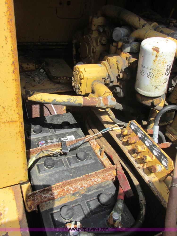 image for item E7305 1990 Vermeer CC135-84 rock/concrete saw