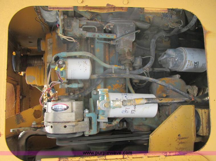 image for item E7305 1990 Vermeer CC135-84 rock/concrete saw