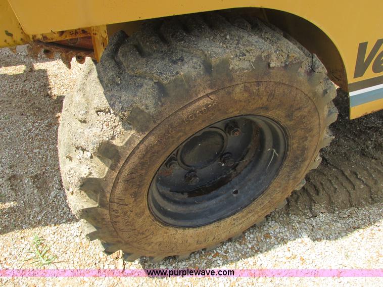 image for item E7305 1990 Vermeer CC135-84 rock/concrete saw