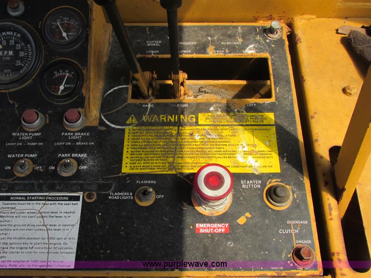 image for item E7305 1990 Vermeer CC135-84 rock/concrete saw