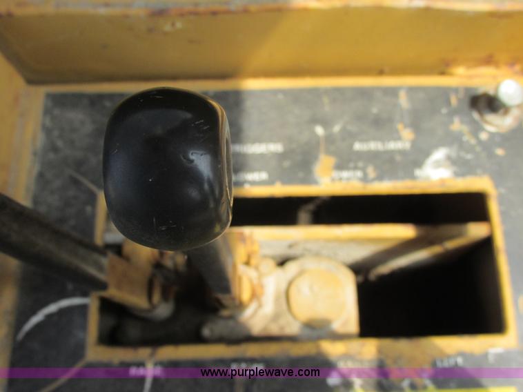 image for item E7305 1990 Vermeer CC135-84 rock/concrete saw