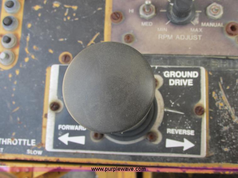 image for item E7305 1990 Vermeer CC135-84 rock/concrete saw