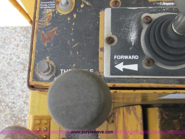 image for item E7305 1990 Vermeer CC135-84 rock/concrete saw