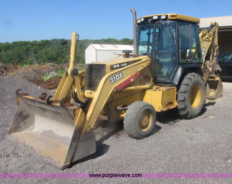 image for item E7307 1999 John Deere 310E backhoe