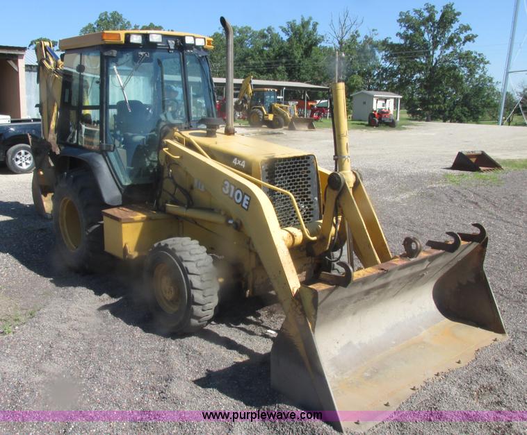 image for item E7307 1999 John Deere 310E backhoe