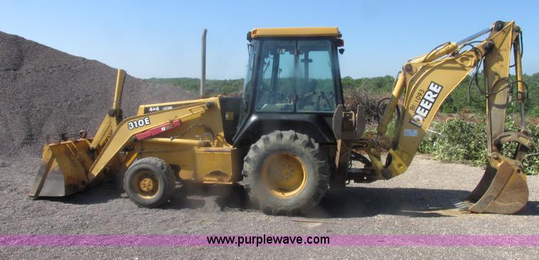 image for item E7307 1999 John Deere 310E backhoe