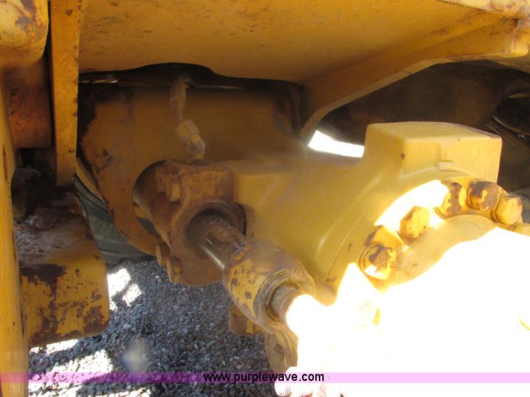 image for item E7307 1999 John Deere 310E backhoe
