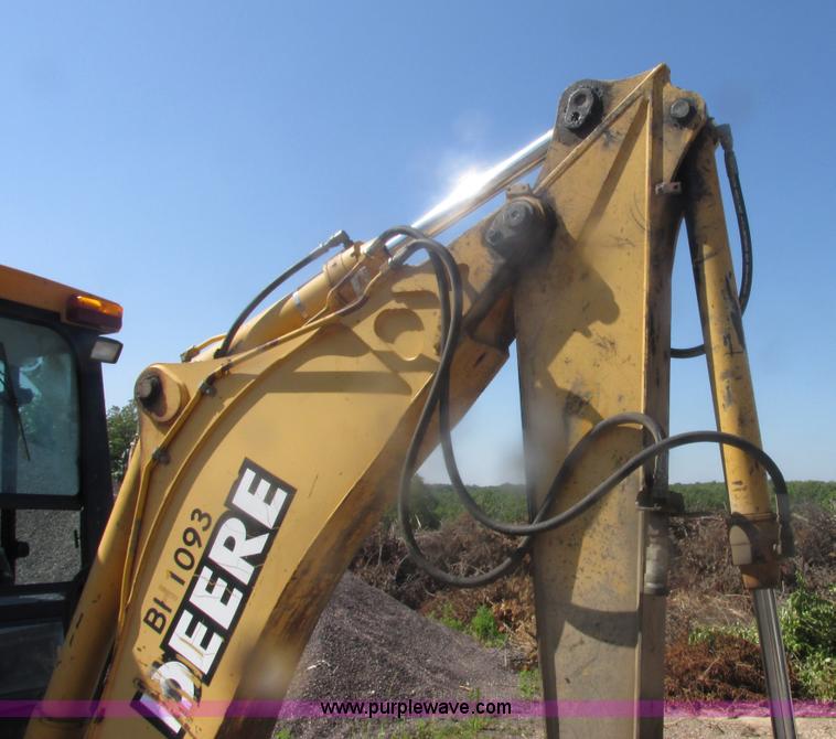 image for item E7307 1999 John Deere 310E backhoe