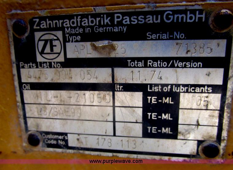 image for item E7307 1999 John Deere 310E backhoe