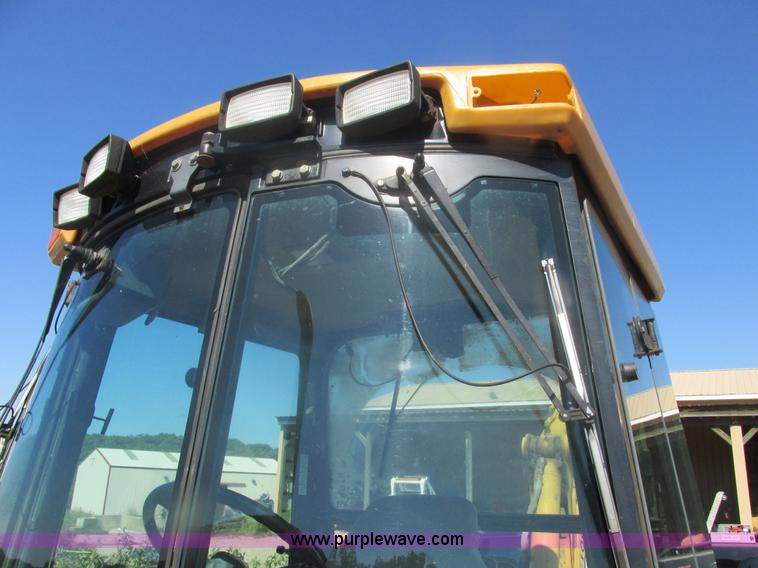 image for item E7307 1999 John Deere 310E backhoe