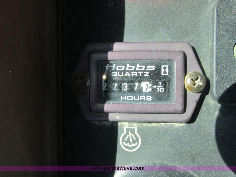 image for item E7307 1999 John Deere 310E backhoe