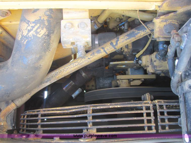 image for item E7313 1994 Caterpillar 963 LGP track loader