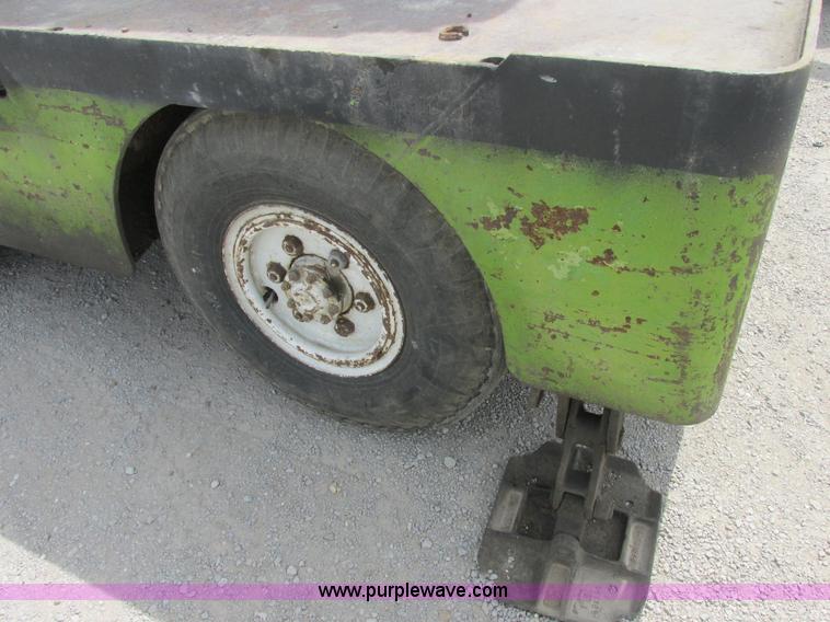 image for item E7315 Drott 85RM2 carry deck crane