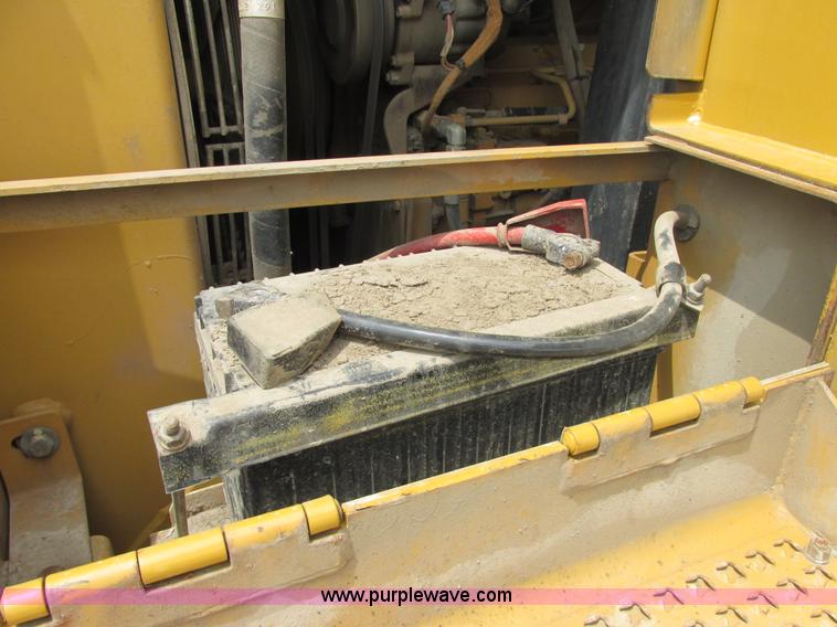 image for item E7316 2001 Caterpillar 963C track loader