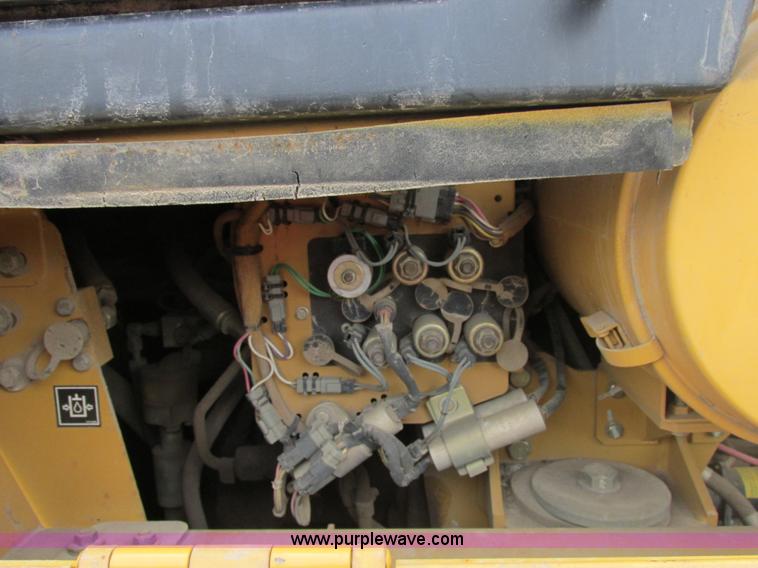 image for item E7316 2001 Caterpillar 963C track loader
