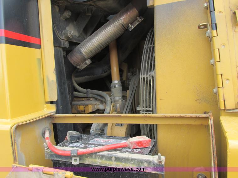 image for item E7316 2001 Caterpillar 963C track loader