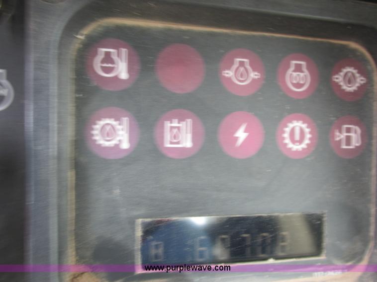 image for item E7316 2001 Caterpillar 963C track loader