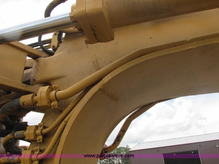 image for item E7317 Caterpillar 623B elevating scraper