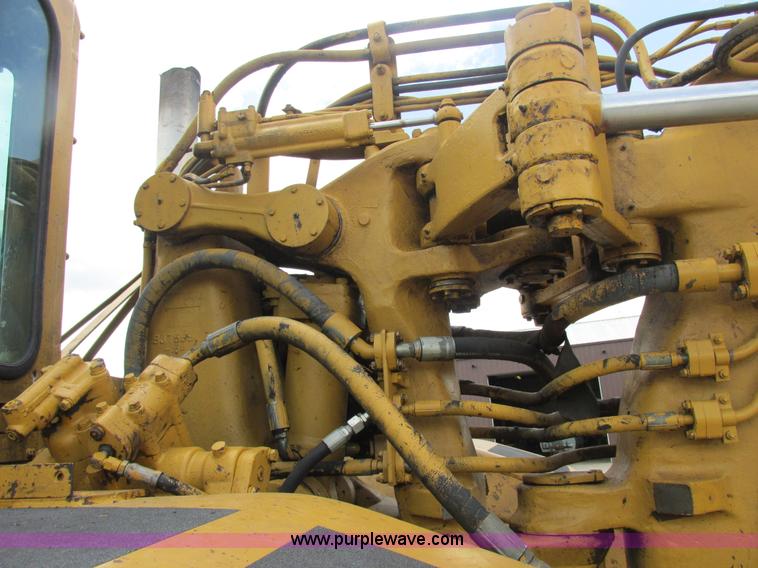 image for item E7317 Caterpillar 623B elevating scraper