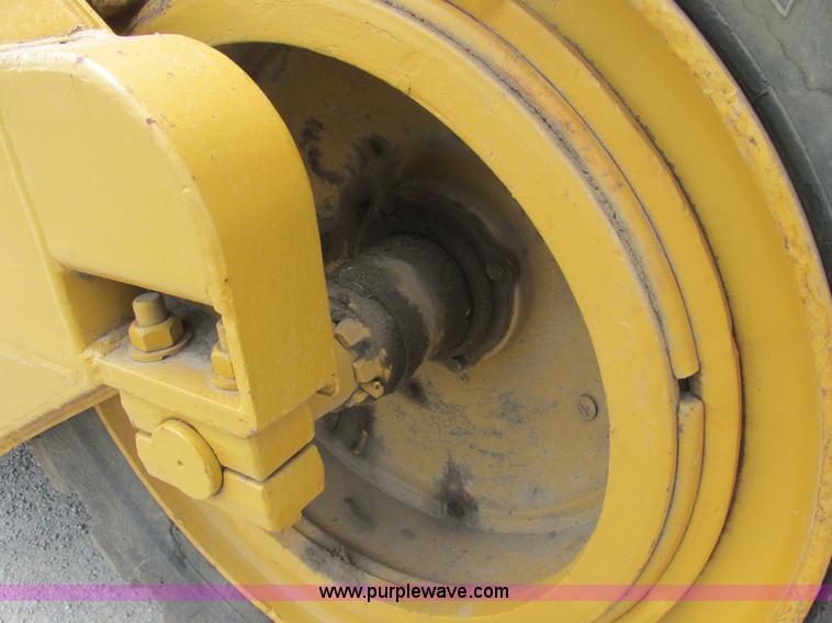 image for item E7317 Caterpillar 623B elevating scraper