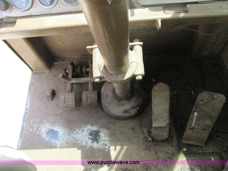 image for item E7317 Caterpillar 623B elevating scraper