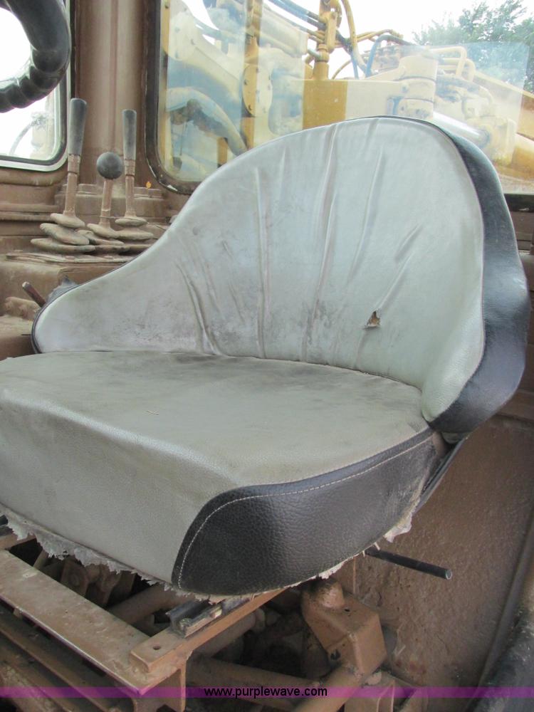 image for item E7317 Caterpillar 623B elevating scraper