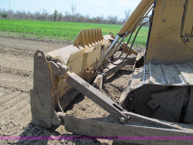 image for item F5091 2003 Caterpillar D6R LGP Series II dozer