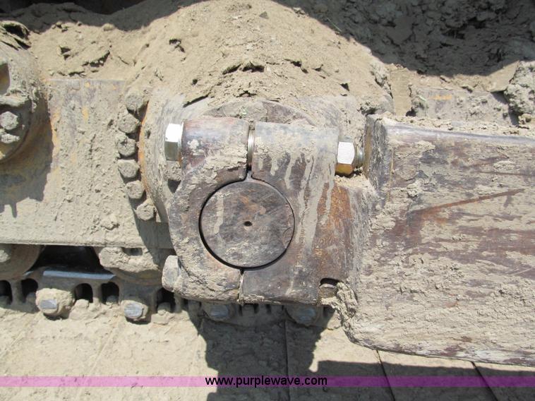 image for item F5091 2003 Caterpillar D6R LGP Series II dozer