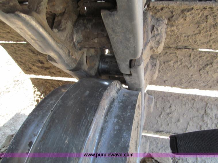 image for item F5091 2003 Caterpillar D6R LGP Series II dozer