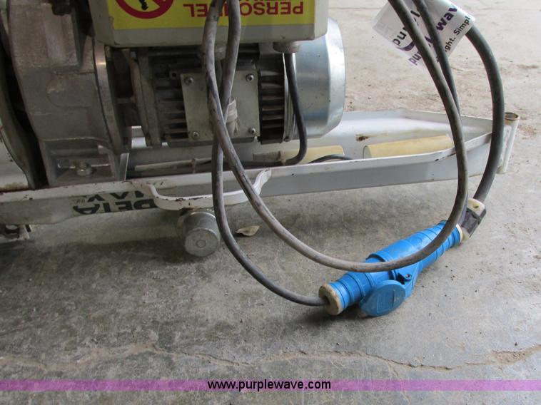 image for item F5175 Beta-Max electric hoist lift