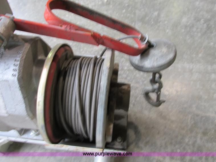 image for item F5175 Beta-Max electric hoist lift