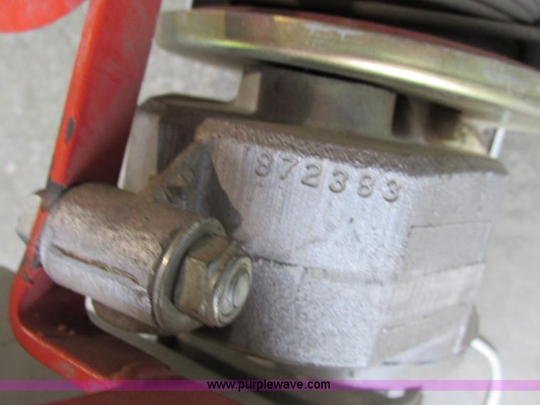 image for item F5175 Beta-Max electric hoist lift