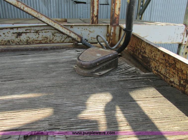 image for item F5179 Strato KRX20 scissor lift