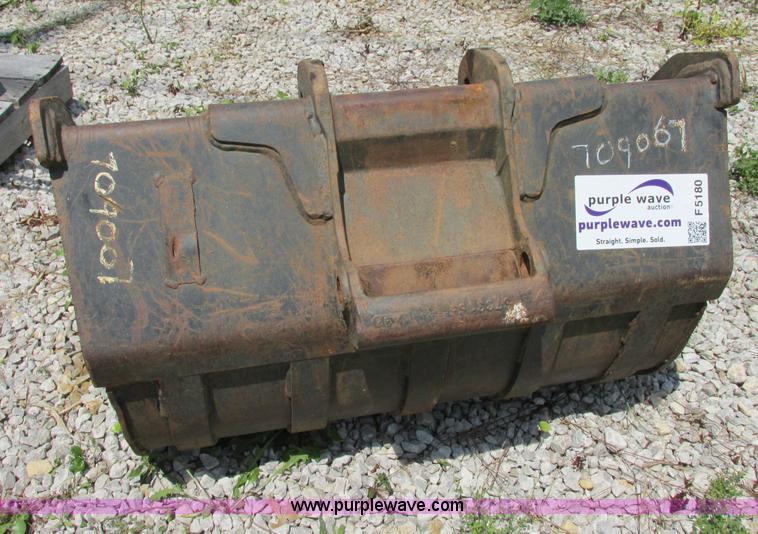 image for item F5180 Bobcat 36" trenching bucket