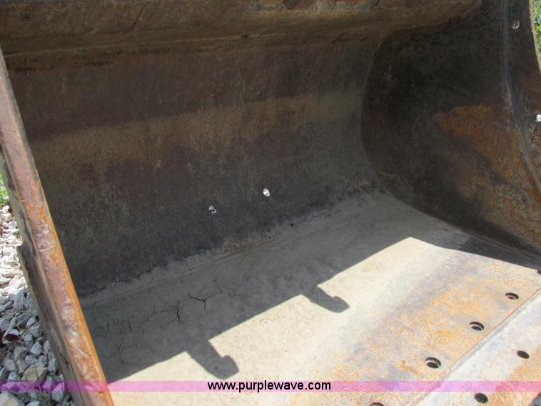 image for item F5180 Bobcat 36" trenching bucket