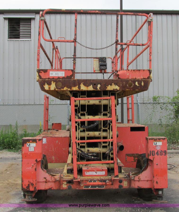 image for item F5189 2002 JLG 500RTS rough terrain scissor lift