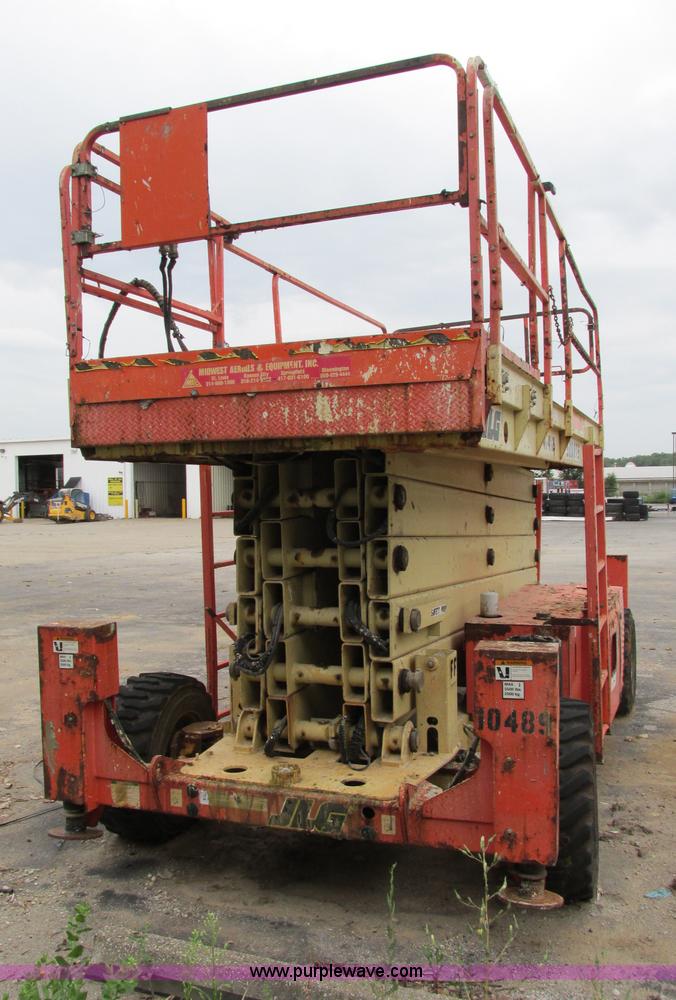 image for item F5189 2002 JLG 500RTS rough terrain scissor lift