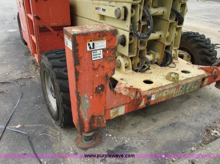 image for item F5189 2002 JLG 500RTS rough terrain scissor lift