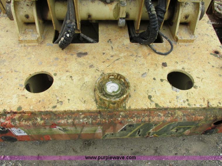 image for item F5189 2002 JLG 500RTS rough terrain scissor lift