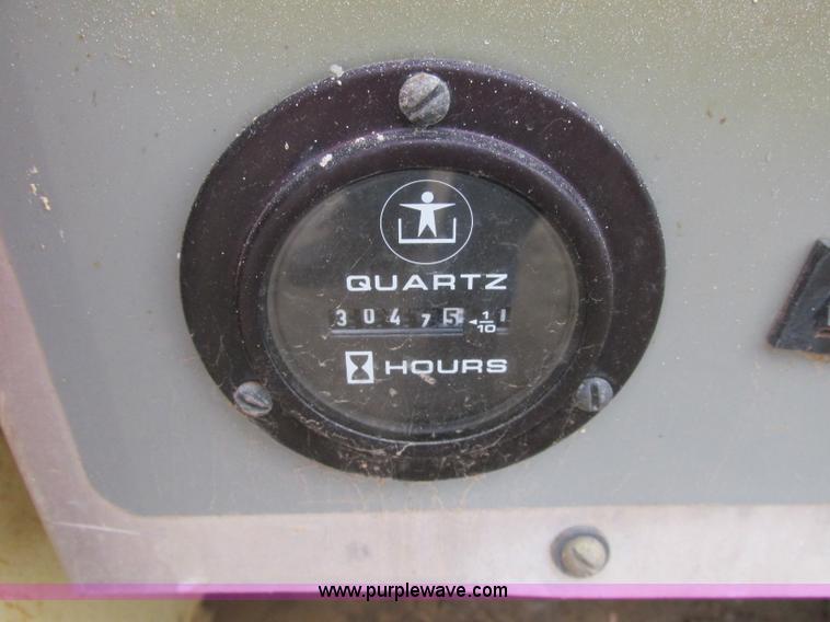 image for item F5189 2002 JLG 500RTS rough terrain scissor lift