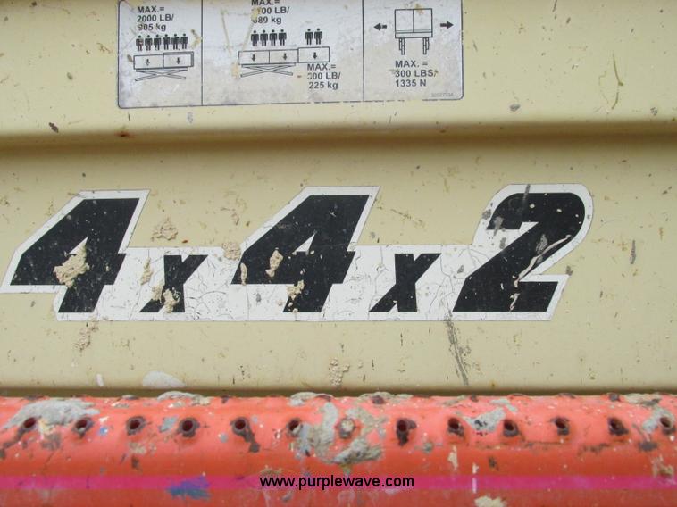 image for item F5189 2002 JLG 500RTS rough terrain scissor lift