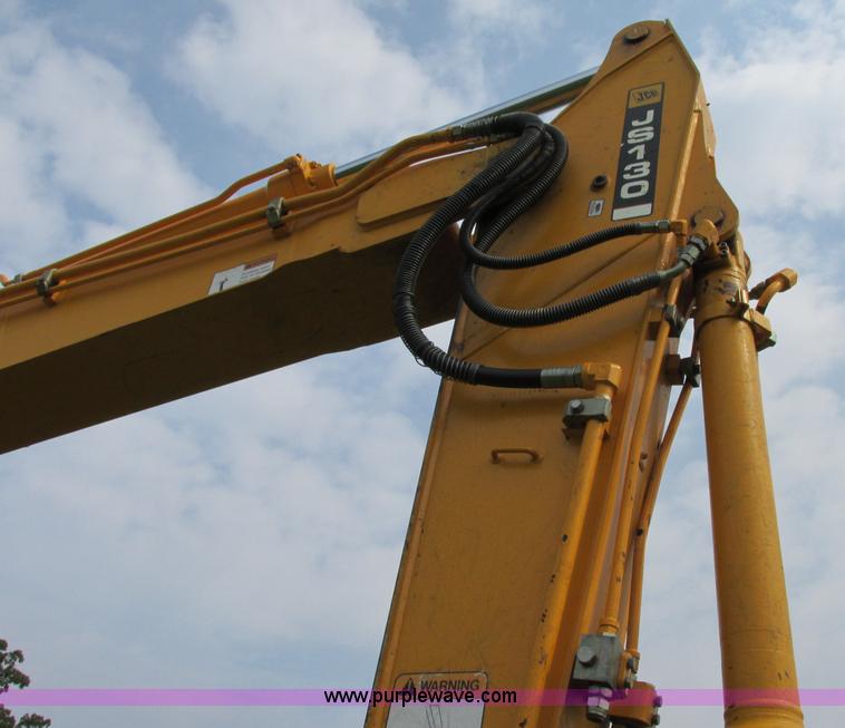 image for item F5190 2006 JCB JS130 excavator