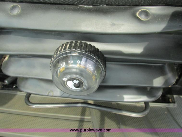 image for item F5190 2006 JCB JS130 excavator