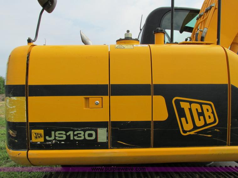 image for item F5190 2006 JCB JS130 excavator